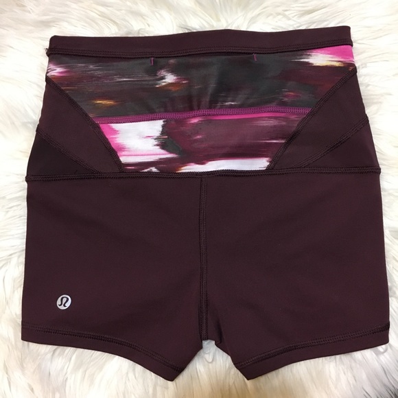 lululemon athletica Pants - Lululemon Bordeaux drama pigment wind boogie short